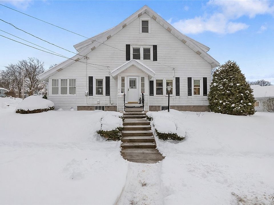 1st image of 200 Milford Dr W