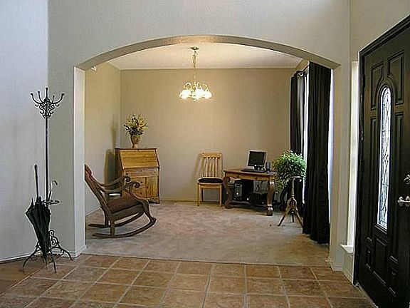 4th image of 1066 Pondview Dr