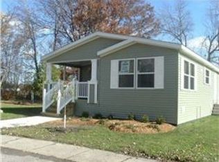 38050 Saint Tropez Dr, Clinton Township, MI 48038
