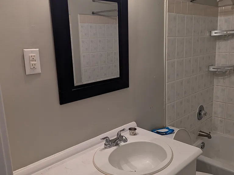 93 Carruthers Ave #3 — Photo 12