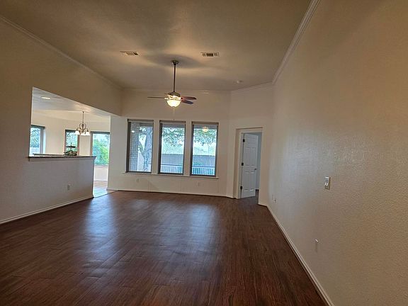 3rd image of 323 Chase Oaks Pl