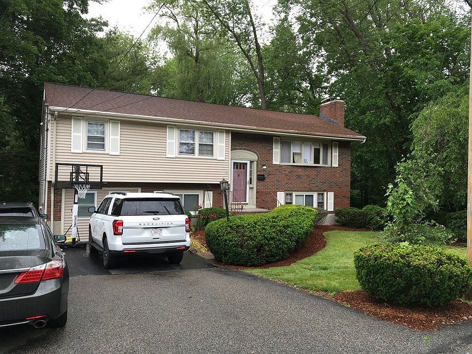 2nd image of 75 Maple Pl