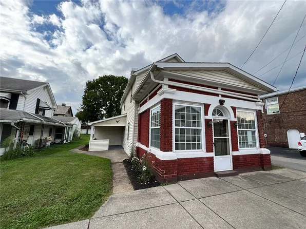 701 Church St, Wampum, PA 16157