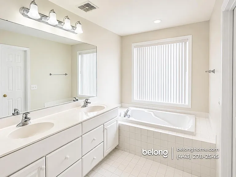 11430 Grandview Ave — Photo 8