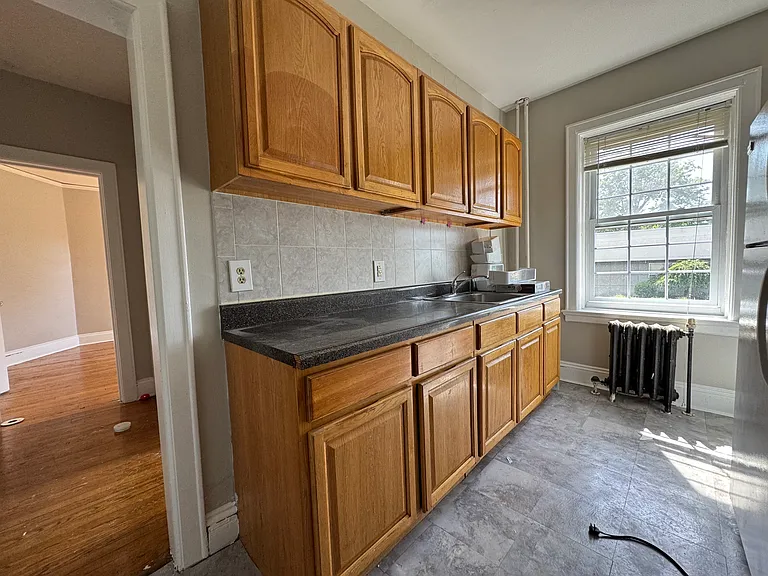 9-106 Vine St — Photo 8