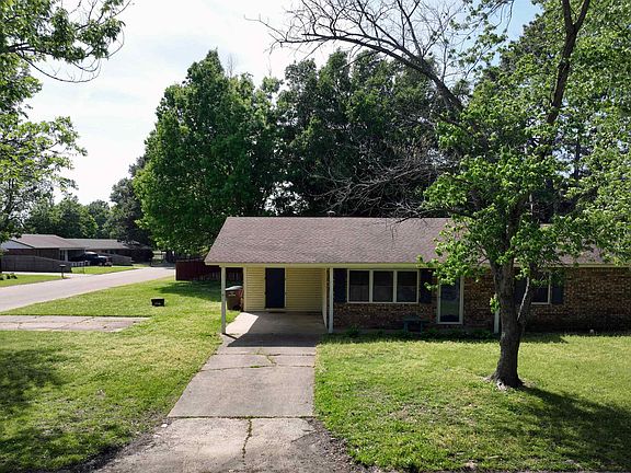 2nd image of 1803 Ouida St S
