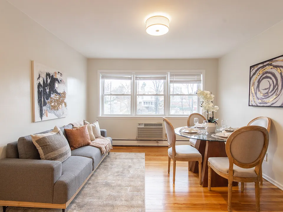 Pine Street Apartments