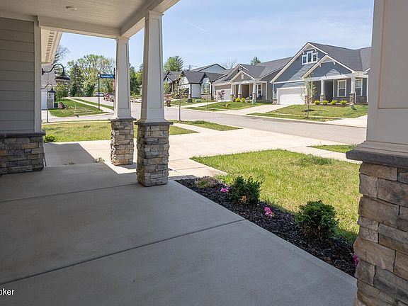 2nd image of 3611 Fordham Park Dr