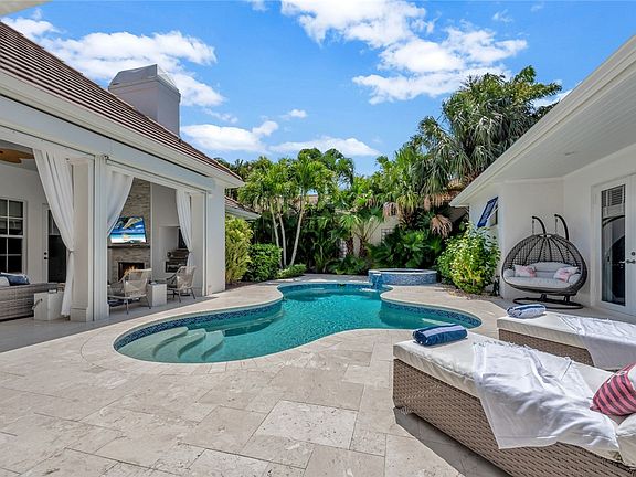 4th image of 1007 Isla Verde Sq