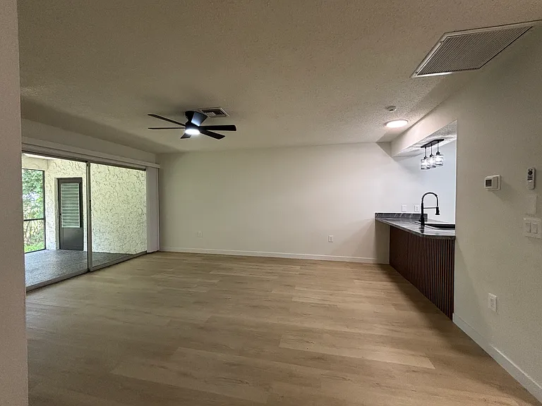 2801 Vasco St #14 — Photo 13
