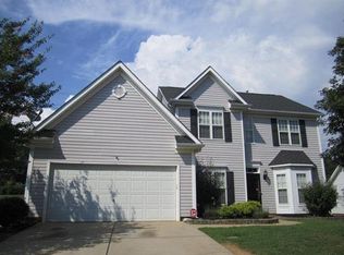 9329 Mitchell Glen Dr, Charlotte, NC 28277