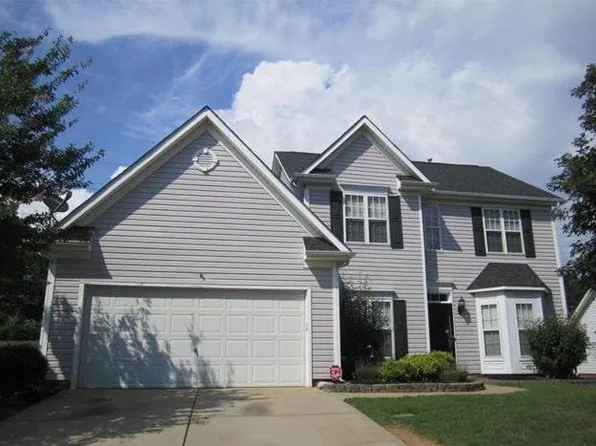 9329 Mitchell Glen Dr, Charlotte, NC 28277