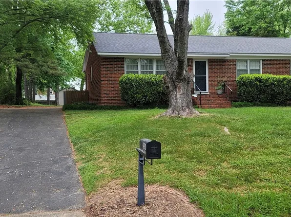 9290 Rappahannock Trl, Ashland, VA 23005