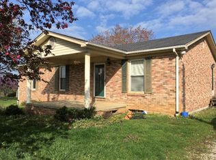 900 Turpin Ridge Rd, Irvine, KY 40336