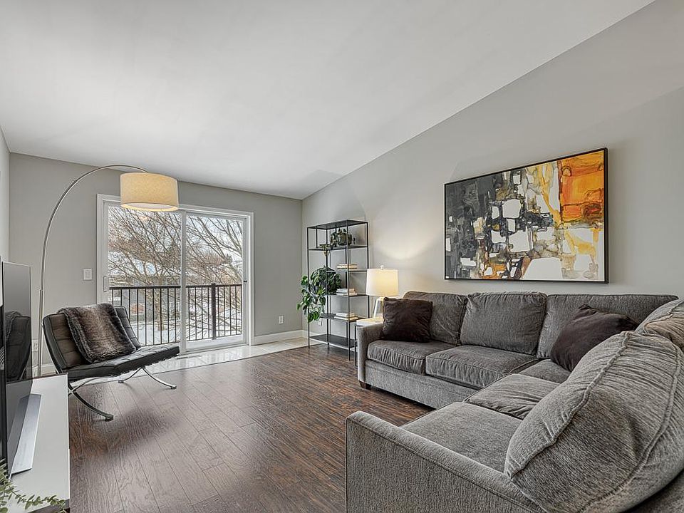1st image of 2063 N Park Dr APT 1