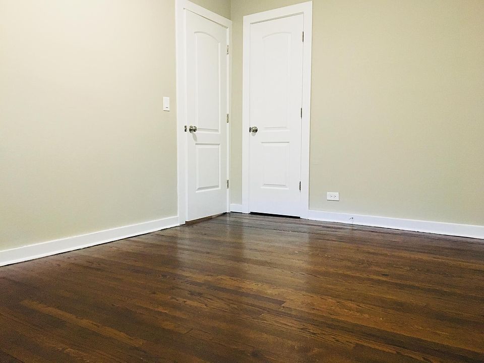 1st image of 3422 N Elaine Pl APT 2E