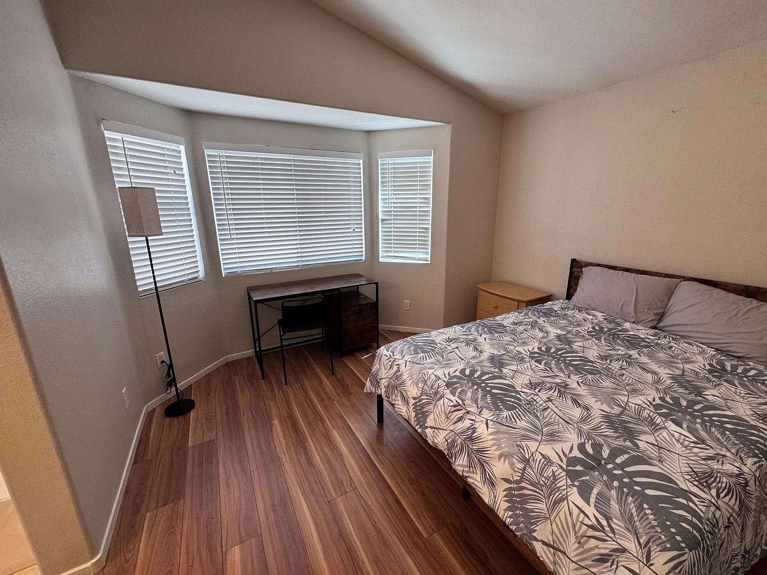 4 bed, 2.0 bath, 1632 sqft, $1,252 — Photo 3