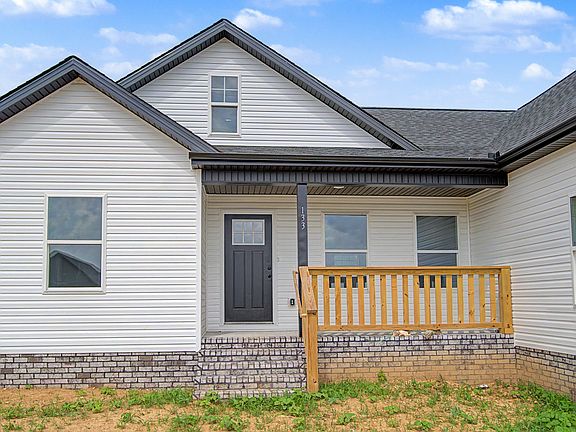 3rd image of 133 Martha Cir