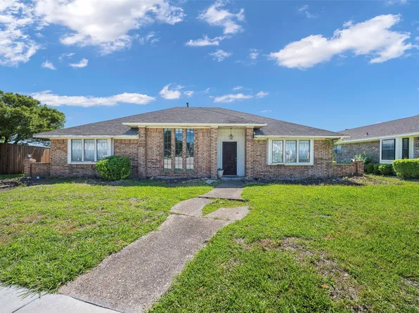 2402 Country Club Pkwy, Garland, TX 75041