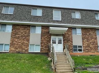 5517 34th Ave APT 5, Moline, IL 61265