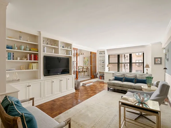 301 E 48th St APT 4B, New York, NY 10017