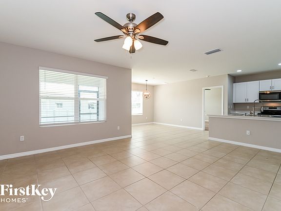 3rd image of 2825 NE 2nd Ave #0