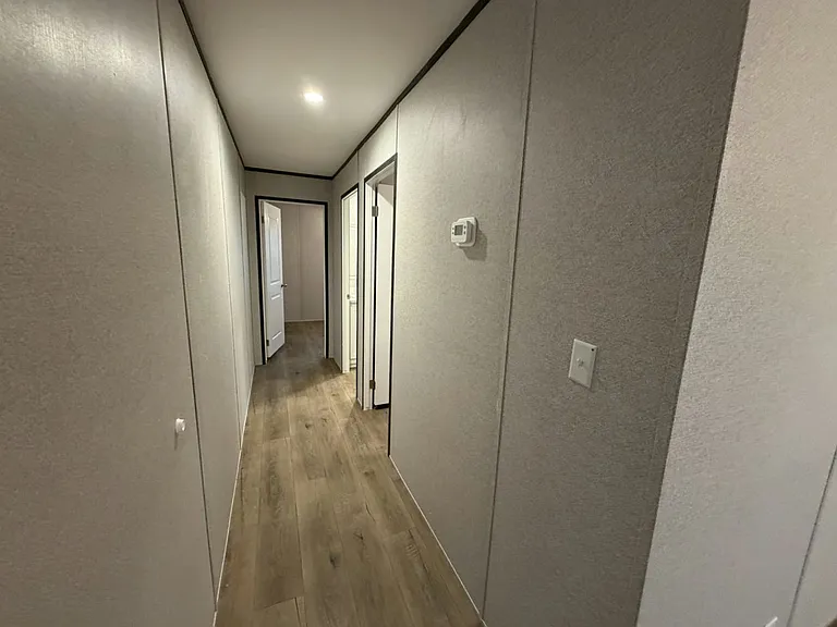 204 Lakeside Garden Cir #204 — Photo 13
