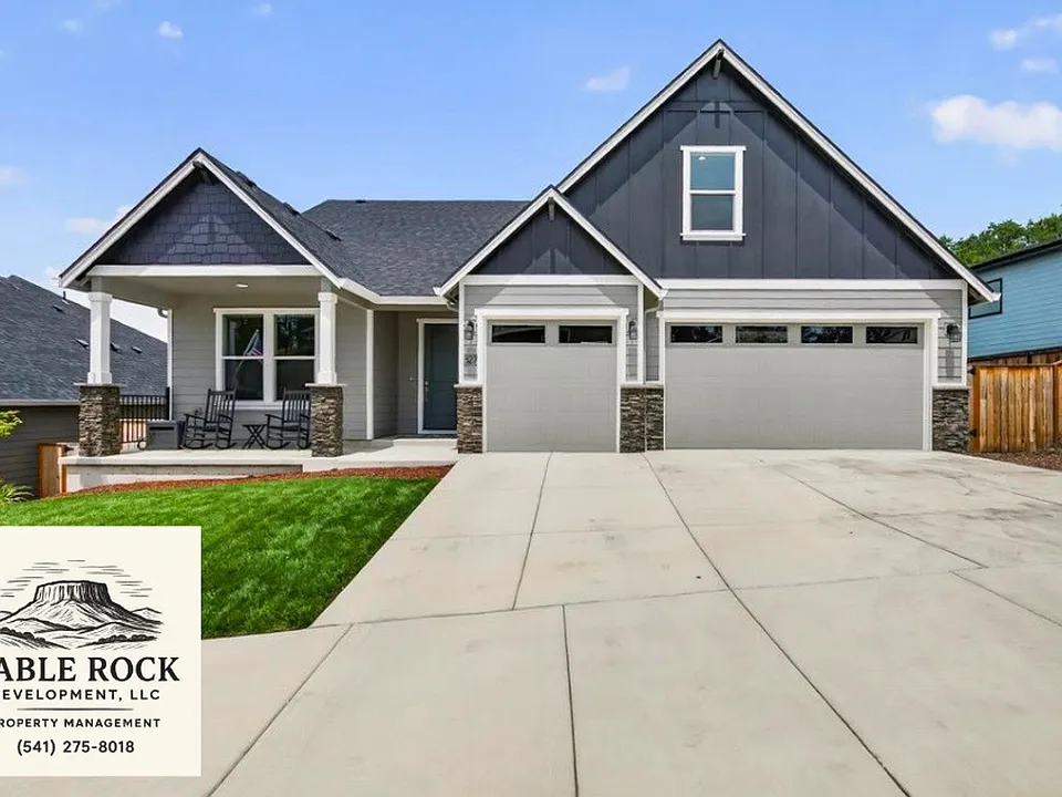 327 Arrowhead Trl