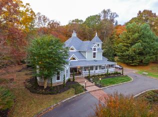 11900 Custis Acres Dr, Clifton, VA 20124