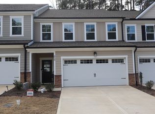 454 Autumn Rain St, Cary, NC 27519