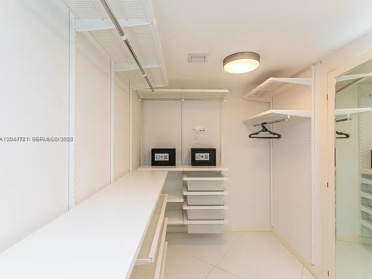 200 Biscayne Boulevard Way #3102 — Photo 18