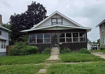 2nd image of 1624 32nd St