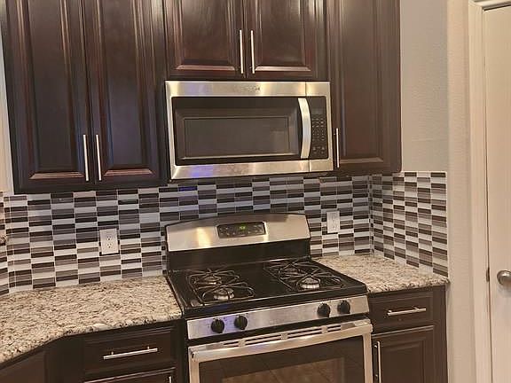 3rd image of 18831 Majestic Vista Ln