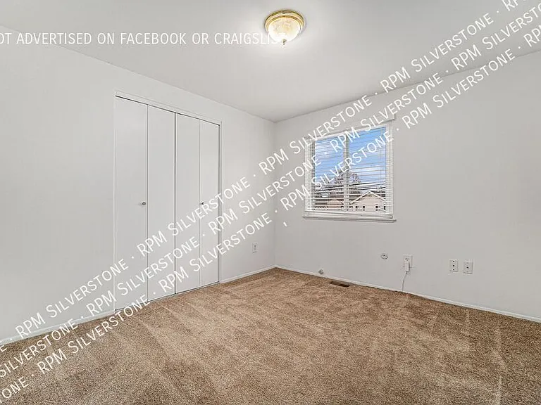 2226 Orpington Dr — Photo 11