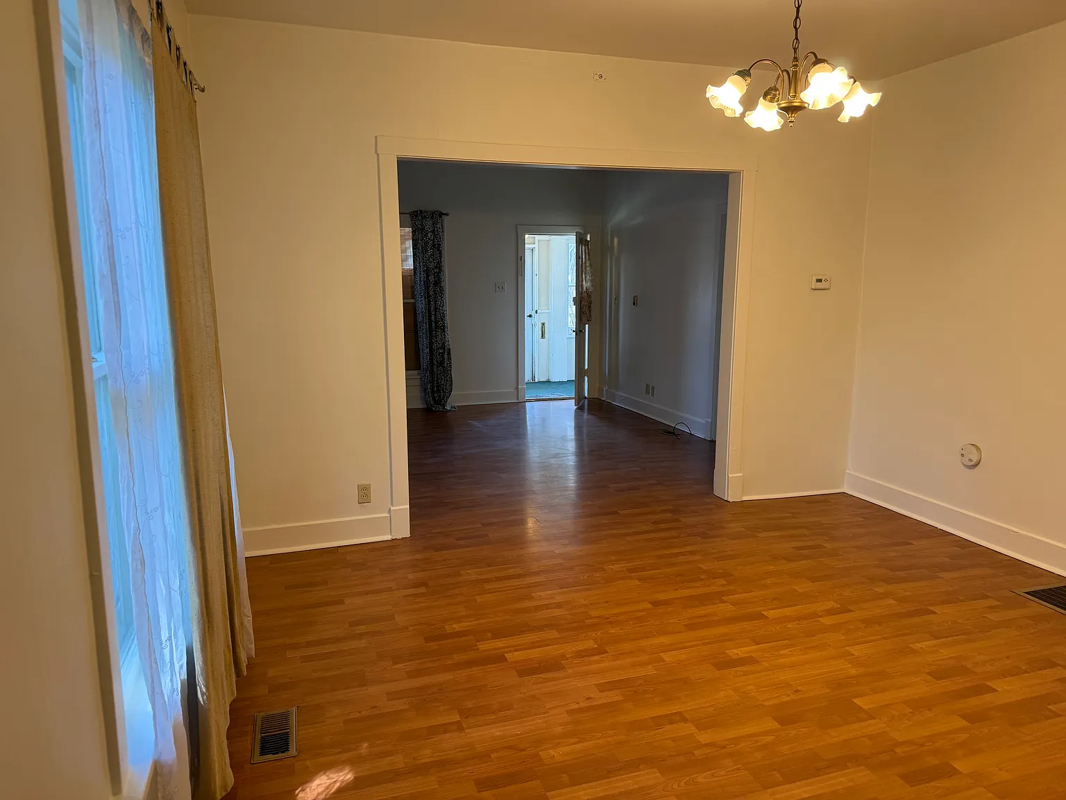 3 bed, 1580 sqft, $2,300 — Photo 3
