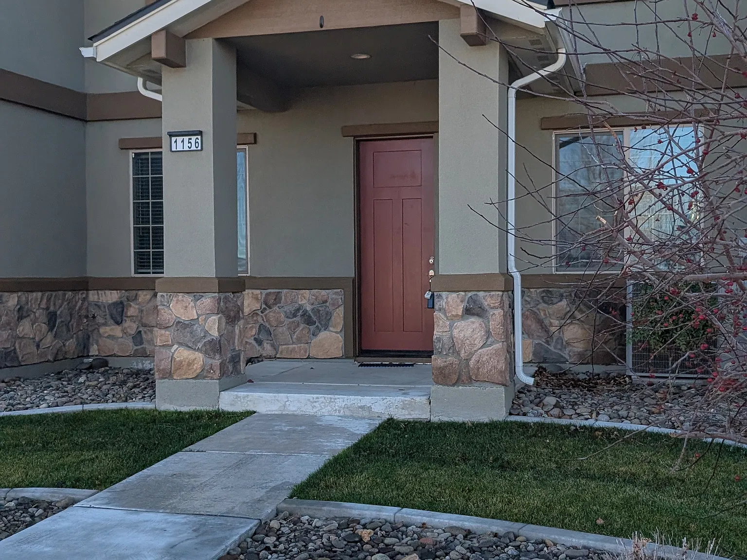 3 bed, 2.5 bath, 1552 sqft, $2,400 — Photo 3