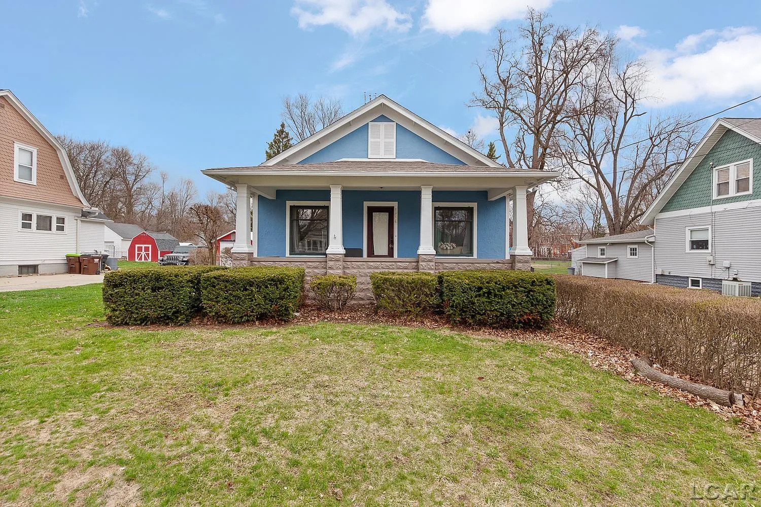 1044 College Ave photo 1