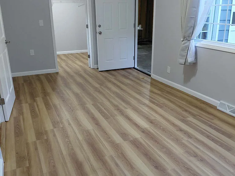 111 Randall Ave — Photo 13