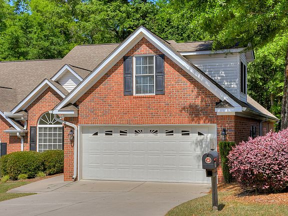 3rd image of 154 Lynn Dr
