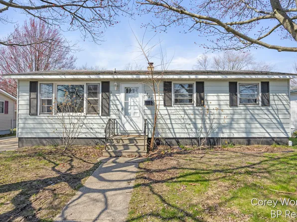 1427 Grant Ave, Grand Haven, MI 49417