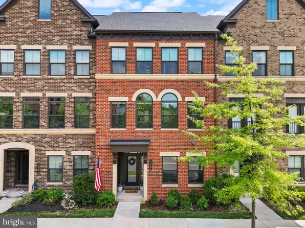 22286 Foundation Dr, Ashburn, VA 20148