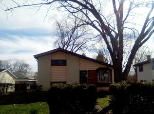 323 Mission Ave, Villa Park, IL 60181