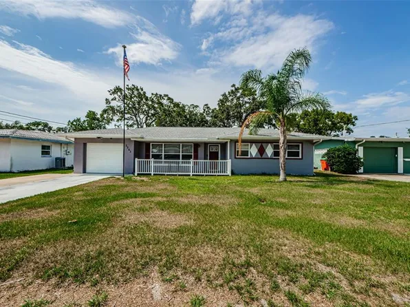 2263 Curtis Dr N, Clearwater, FL 33764