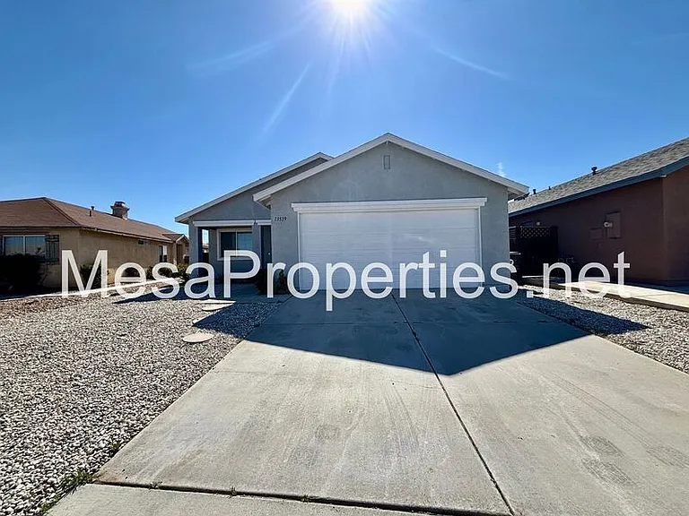 13539 Merry Oaks St — Photo 2