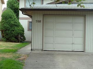 708 Oakdale Ave, Springfield, OR 97477