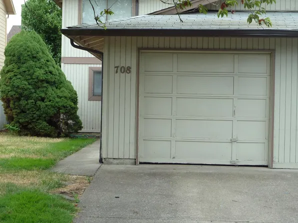 708 Oakdale Ave, Springfield, OR 97477