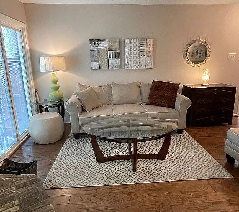 Living room; lots of light!