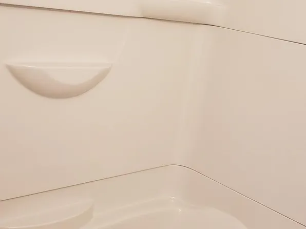 347 E Main St APT 1, Evans City, PA 16033