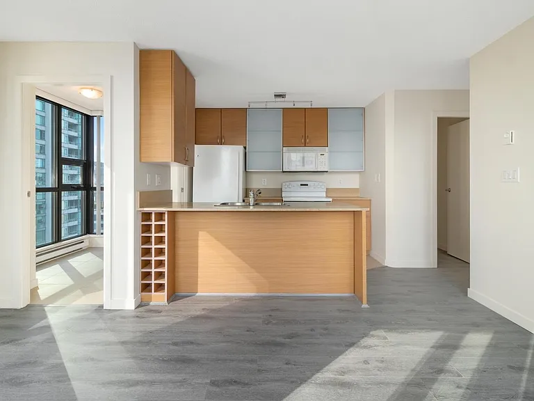 909 Mainland St #1409 — Photo 5