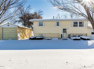 300 Fremont St, Spring Valley, MN 55975